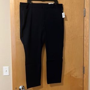 NWT Women’s Old Navy Pixie Ankle Pants - Navy Blue - Size 18